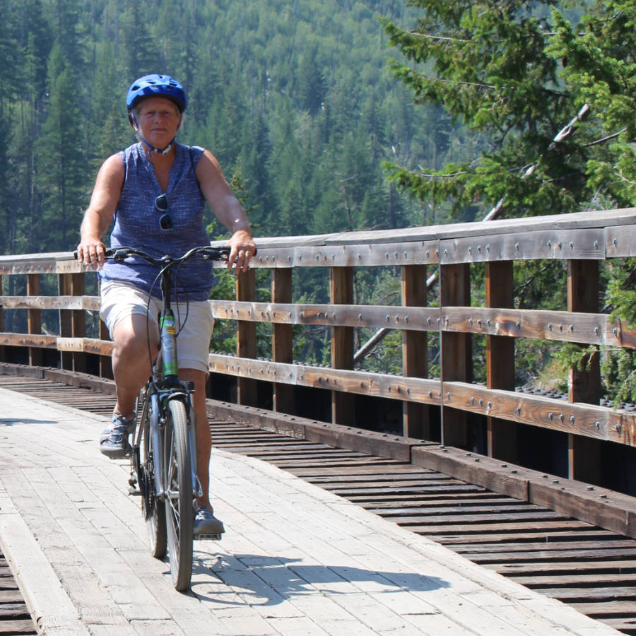 Annelies Vos - Myra Canyon Bike Rental